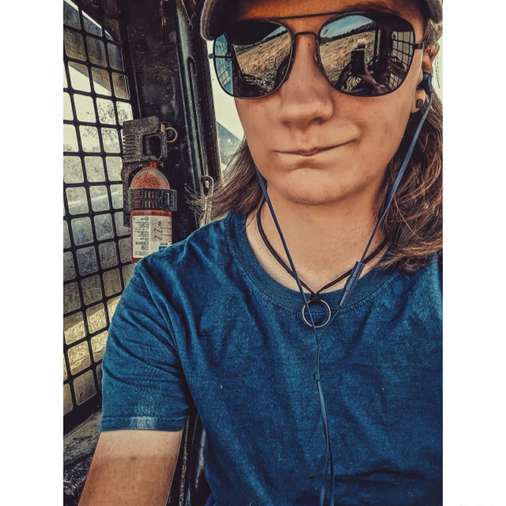 Meet your Posher, Abby